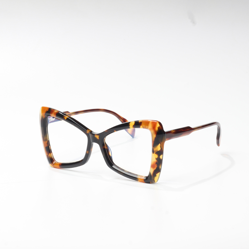 Optik Warna-warni