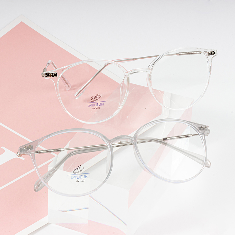 frámaí eyeglass fendi