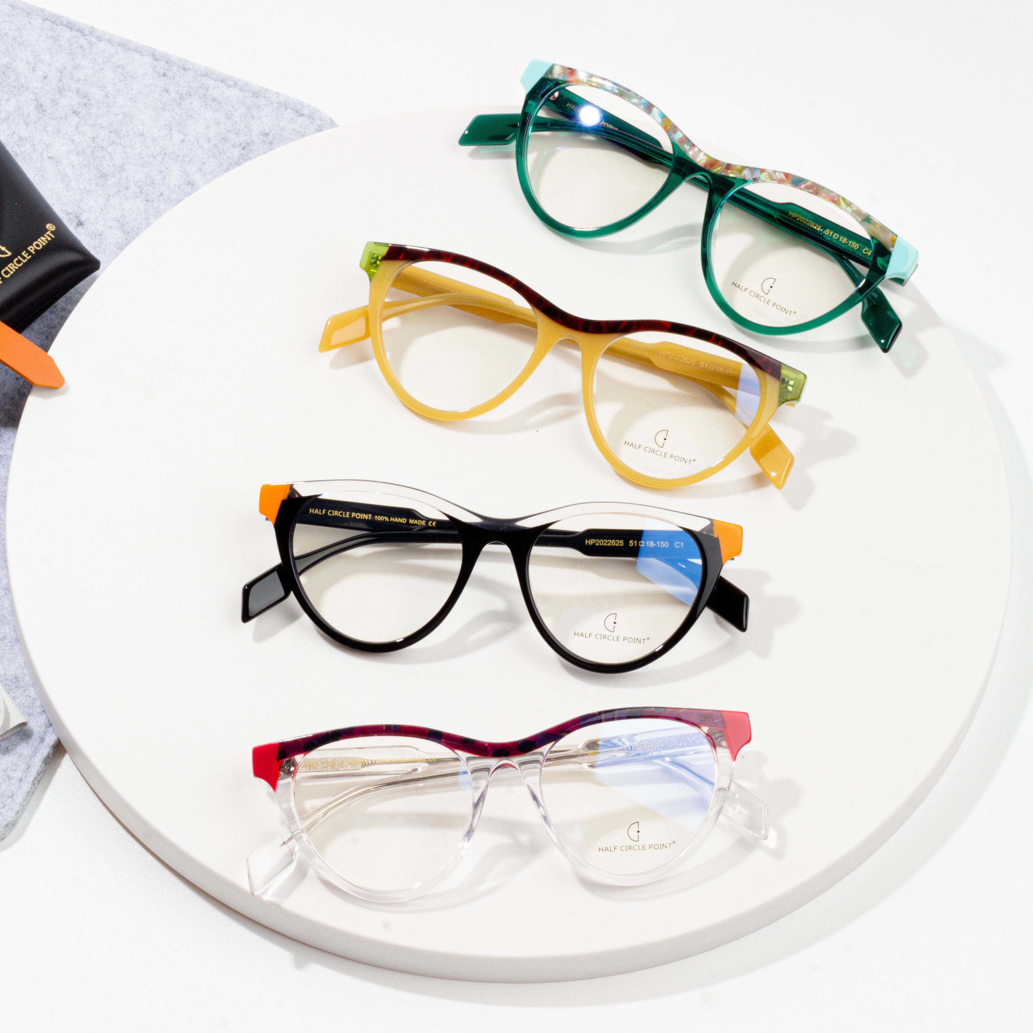 montures de lunettes optiques modernes